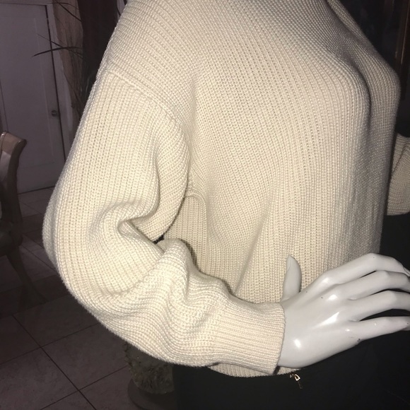 BRANDY 💕MELVILLE Size M - Picture 3 of 6